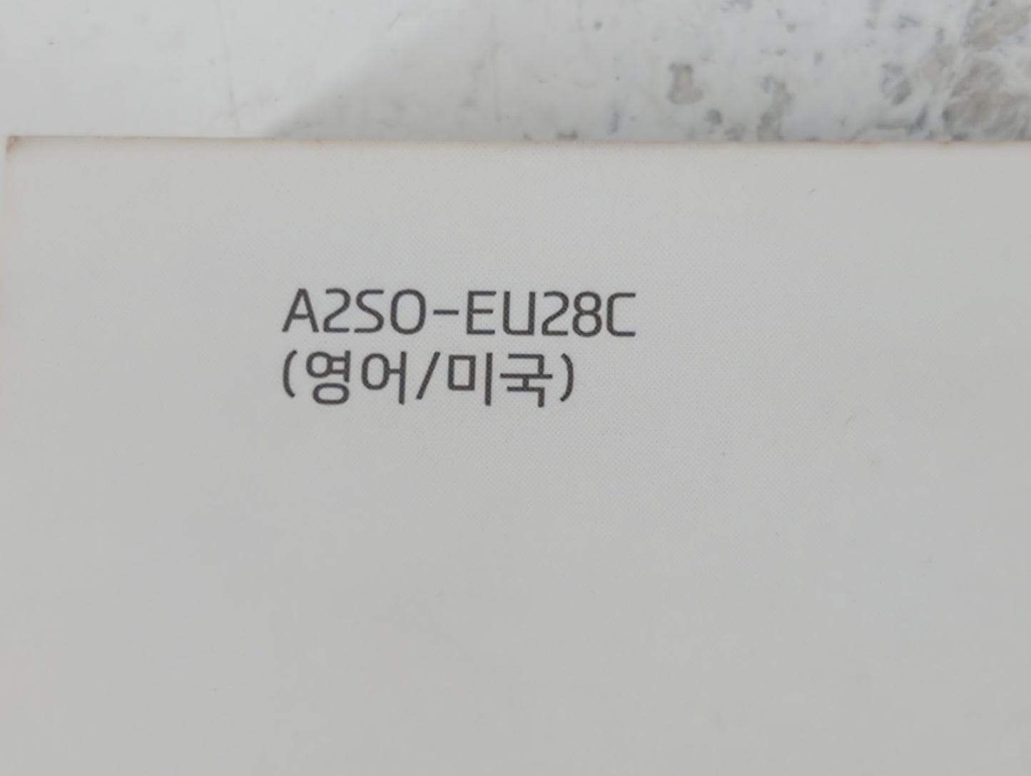 2013 Hyundai Tucson Owners Manual Book Guide P/N:A2S0-EU28C OEM Used Auto Parts - Oemusedautoparts1.com