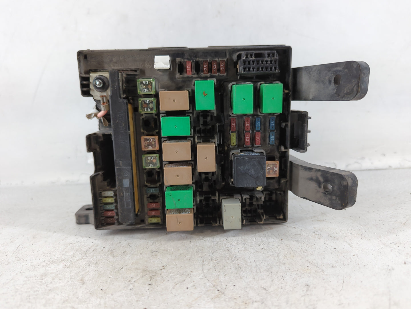 2011-2013 Hyundai Tucson Fusebox Fuse Box Panel Relay Module P/N:91402-2S234 Fits Fits 2011 2012 2013 OEM Used Auto Parts - 