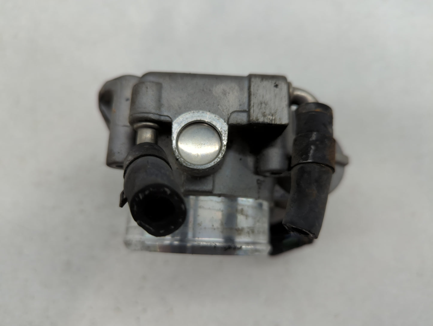 2010-2013 Hyundai Tucson Throttle Body P/N:35100-25400 Fits Fits 2006 2007 2008 2009 2010 2011 2012 2013 OEM Used Auto Parts