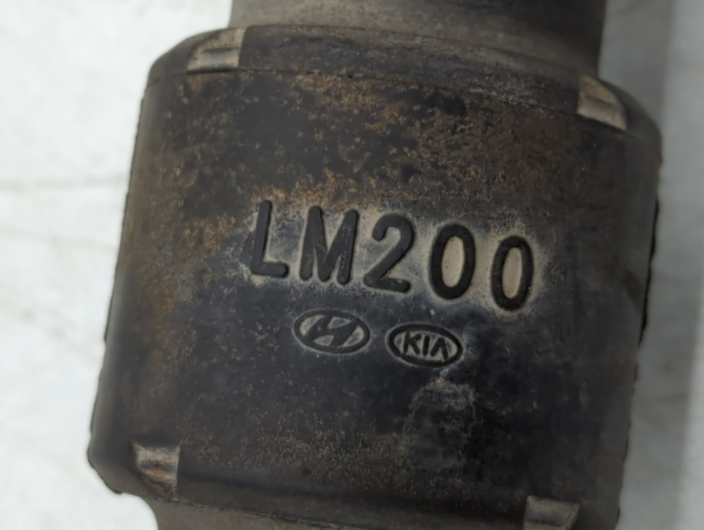 2011-2013 Hyundai Tucson Axle Shaft Front Passenger Cv C/v - Oemusedautoparts1.com