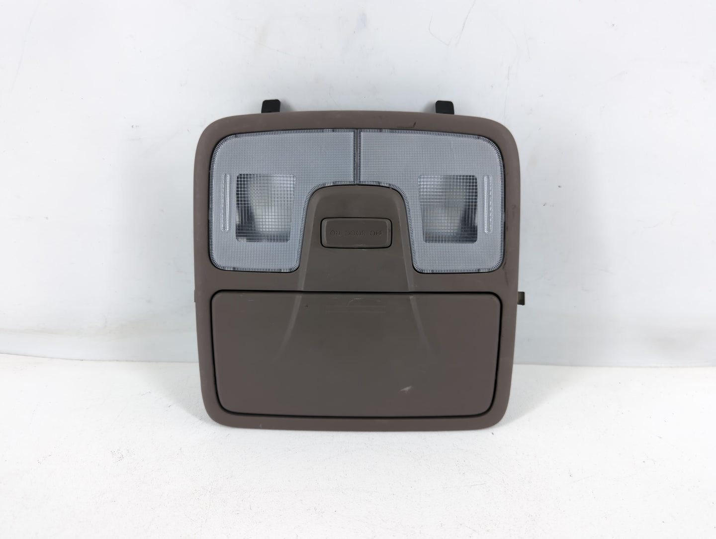2013 Hyundai Tucson Overhead Roof Console - Oemusedautoparts1.com