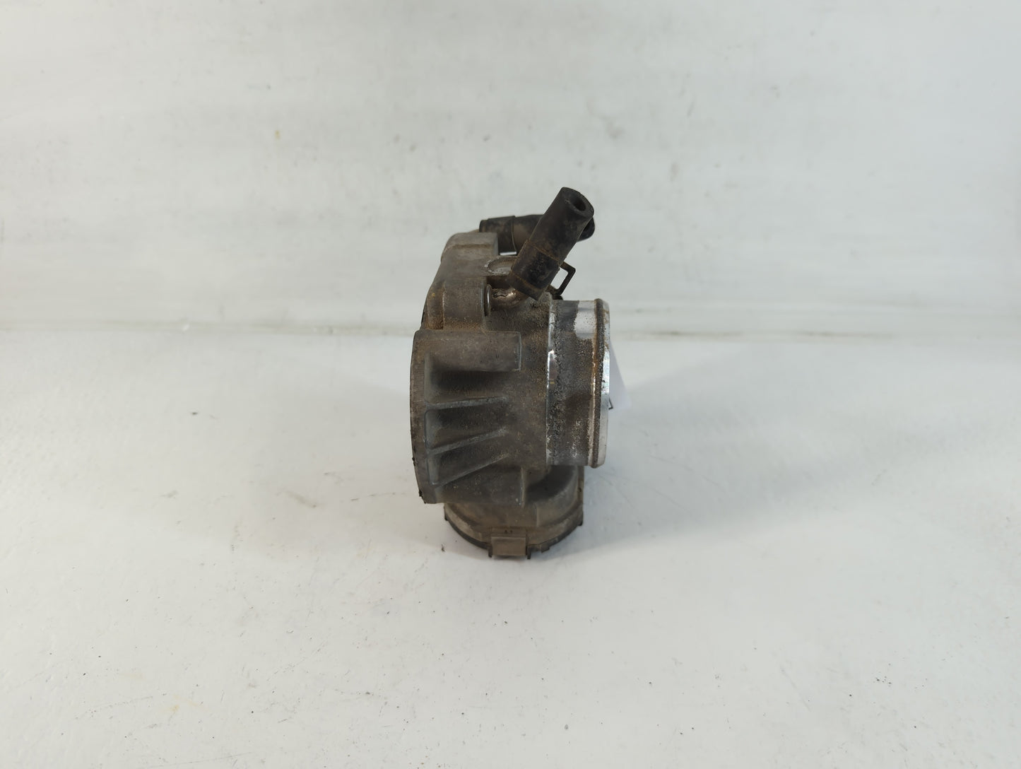 2010-2013 Hyundai Tucson Throttle Body P/N:35100 2540 Fits Fits 2006 2007 2008 2009 2010 2011 2012 2013 OEM Used Auto Parts 