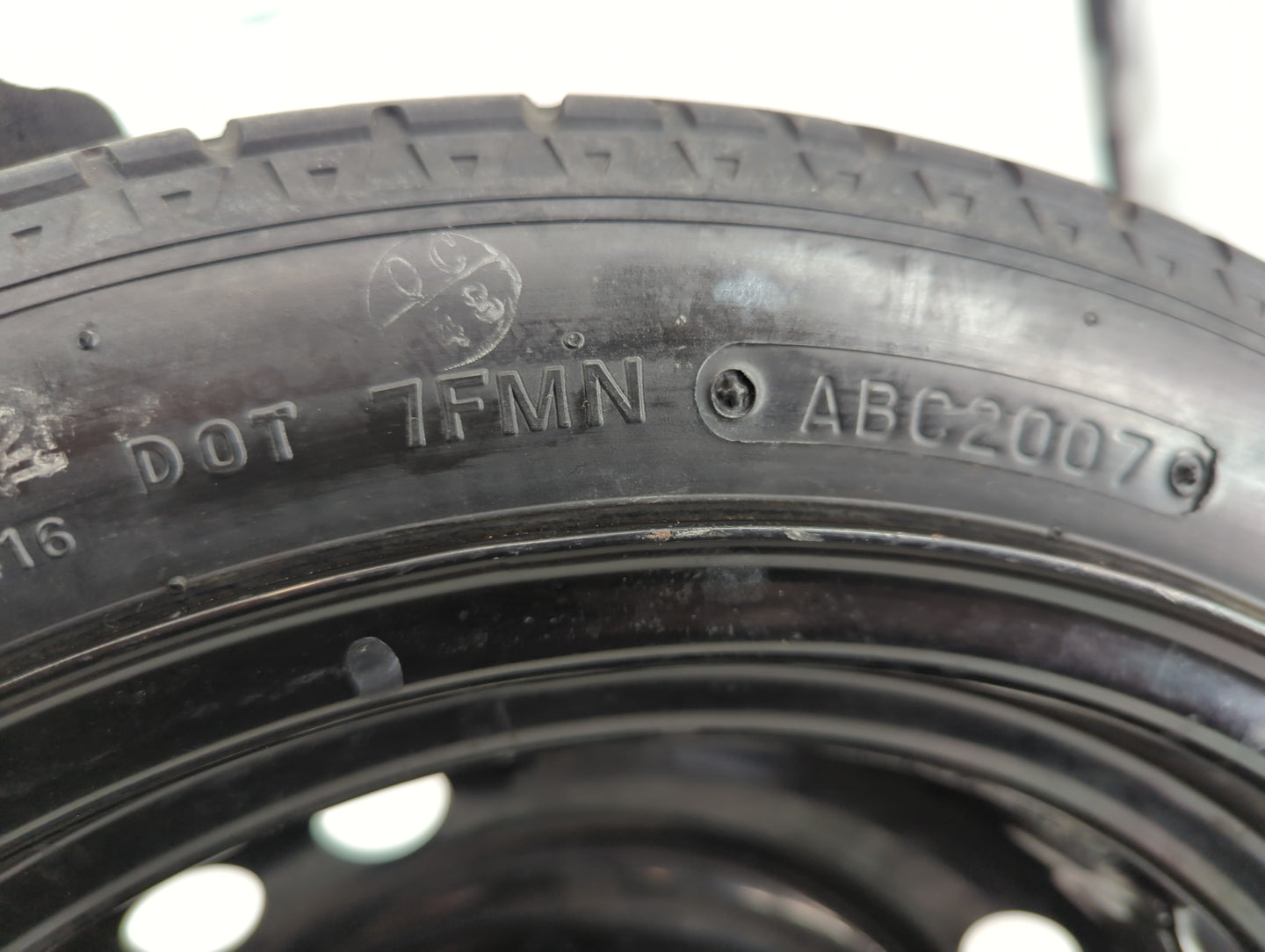 2006-2015 Hyundai Tucson Spare Donut Tire Wheel Rim Oem - Oemusedautoparts1.com