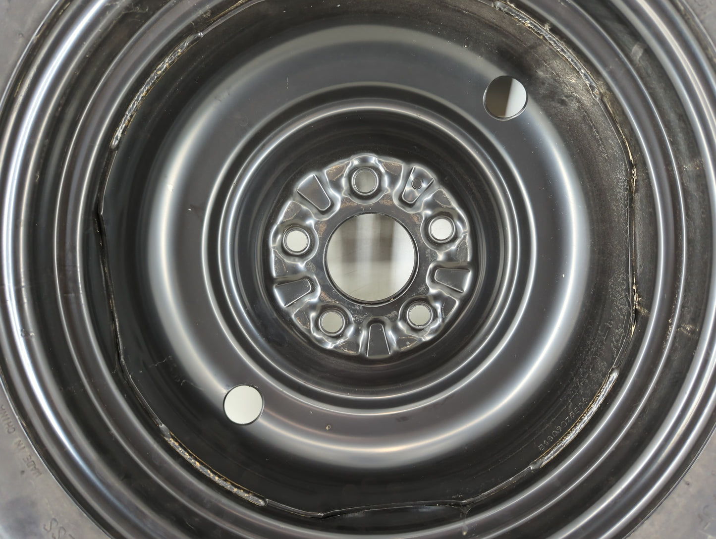 2010-2013 Hyundai Tucson Spare Donut Tire Wheel Rim Oem - Oemusedautoparts1.com