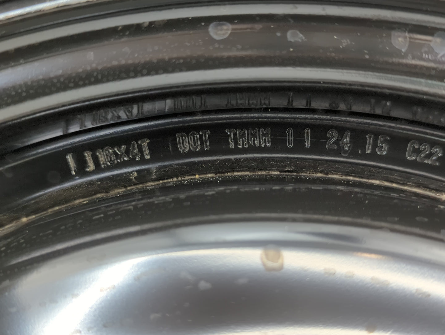 2006-2015 Hyundai Tucson Spare Donut Tire Wheel Rim Oem - Oemusedautoparts1.com