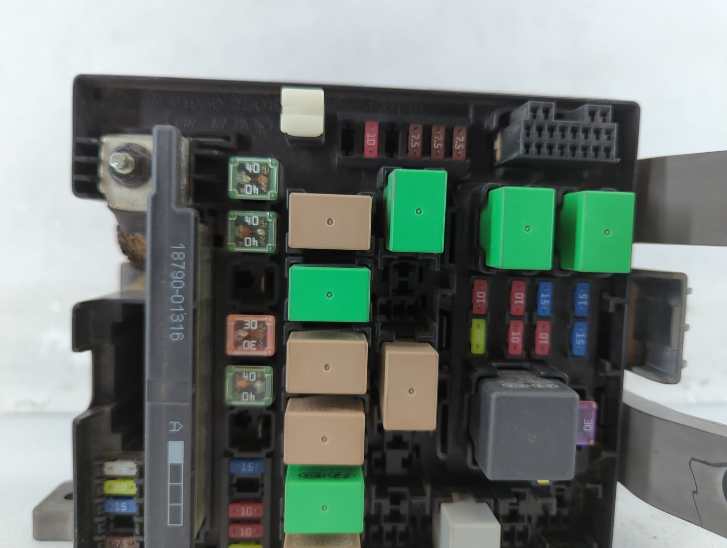 2011-2013 Hyundai Tucson Fusebox Fuse Box Panel Relay Module P/N:91941-2S022 Fits Fits 2011 2012 2013 OEM Used Auto Parts - 