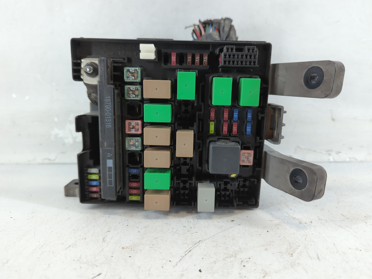 2011-2013 Hyundai Tucson Fusebox Fuse Box Panel Relay Module P/N:BC8090480148 Fits Fits 2011 2012 2013 OEM Used Auto Parts -