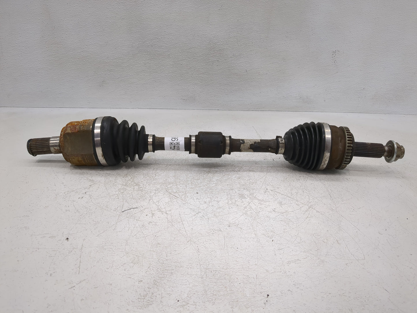 2013-2015 Hyundai Veloster Axle Shaft Front Driver Cv C/v - Oemusedautoparts1.com