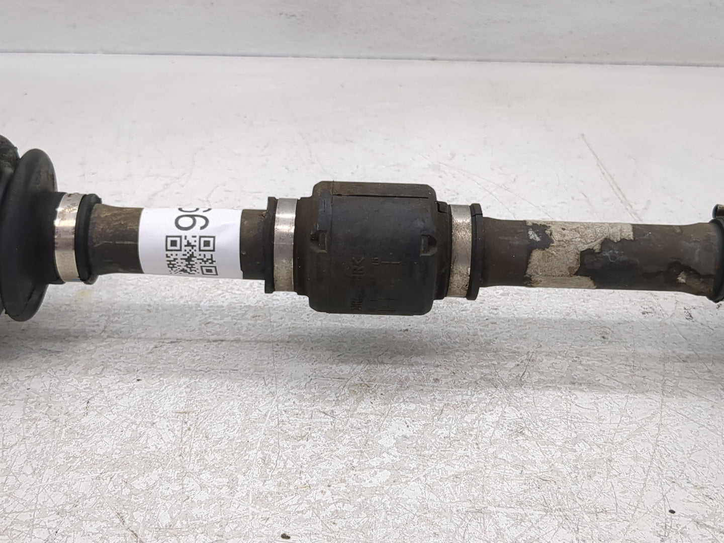 2013-2015 Hyundai Veloster Axle Shaft Front Driver Cv C/v - Oemusedautoparts1.com