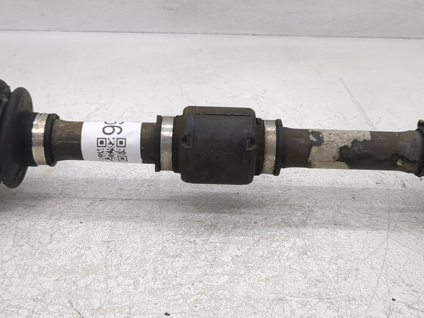 2013-2015 Hyundai Veloster Axle Shaft Front Driver Cv C/v - Oemusedautoparts1.com