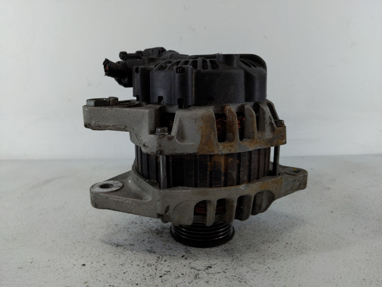 2012-2017 Hyundai Veloster Alternator Replacement Generator Charging Assembly Engine OEM P/N:37300-2B300 Fits OEM Used Auto 