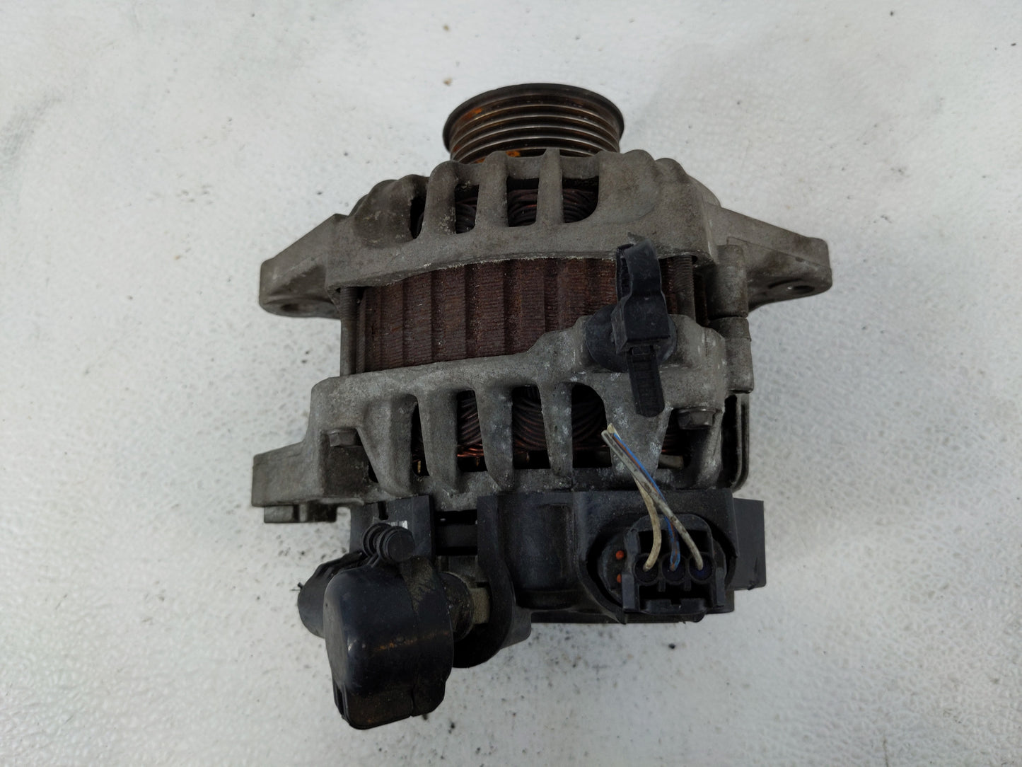 2012-2017 Hyundai Veloster Alternator Replacement Generator Charging Assembly Engine OEM P/N:37300-2B300 Fits OEM Used Auto 