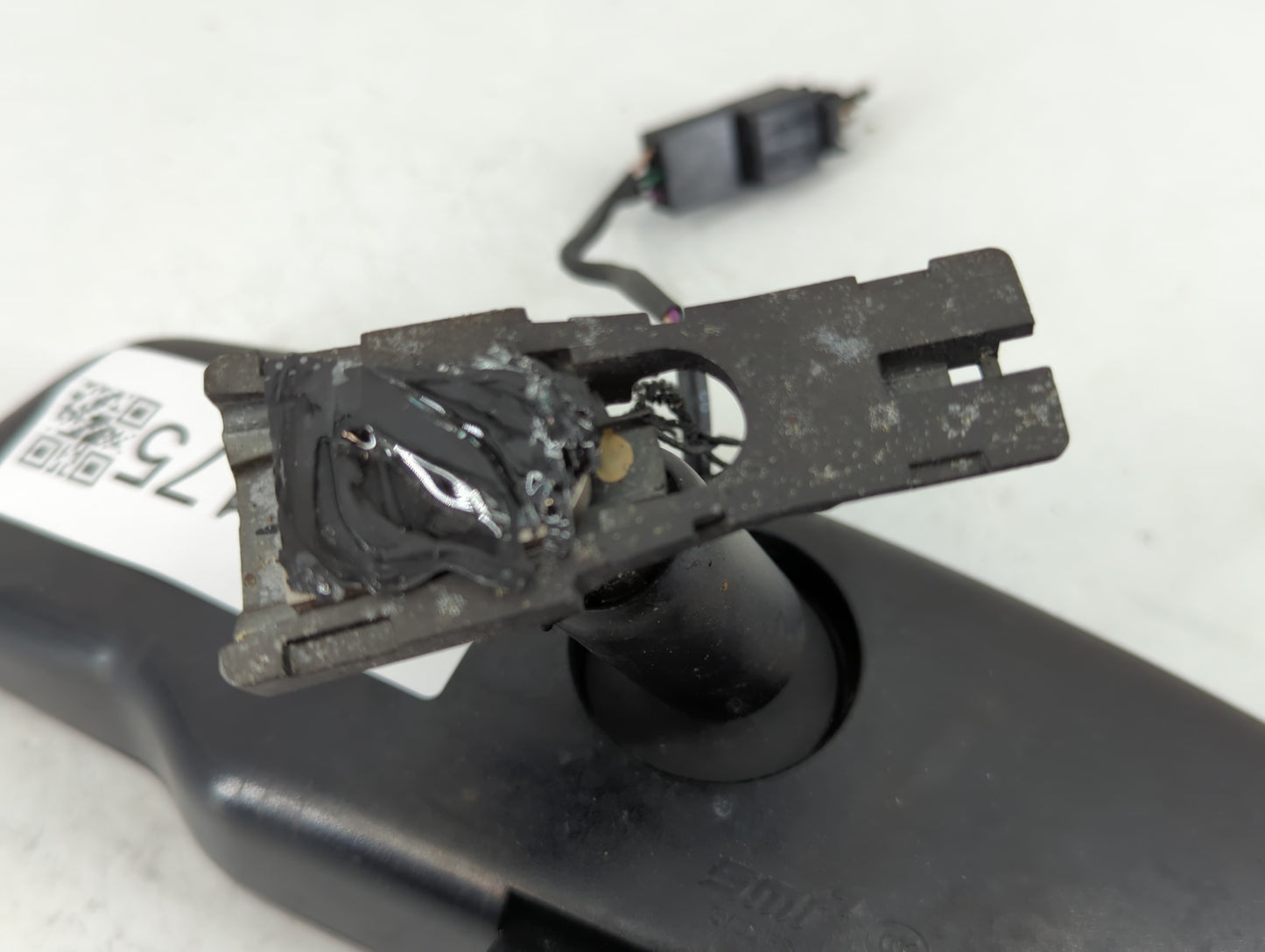 2012-2020 Hyundai Veloster Interior Rear View Mirror Replacement OEM P/N:A047398 Fits OEM Used Auto Parts - Oemusedautoparts