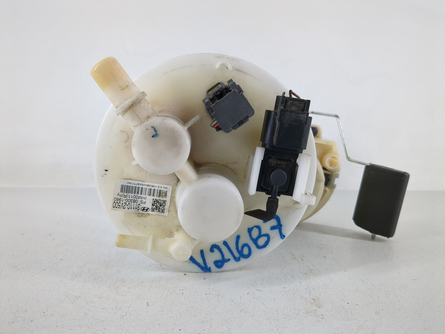 2012-2015 Hyundai Veloster Electrical Gas Fuel Pump Assembly - Oemusedautoparts1.com