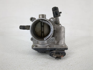 2013-2014 Hyundai Veloster Throttle Body P/N:35100-2B320 Fits Fits 2013 2014 2015 2016 OEM Used Auto Parts - Oemusedautopart