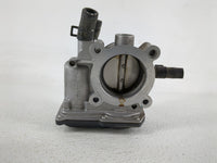 2013-2014 Hyundai Veloster Throttle Body P/N:35100-2B320 Fits Fits 2013 2014 2015 2016 OEM Used Auto Parts - Oemusedautopart