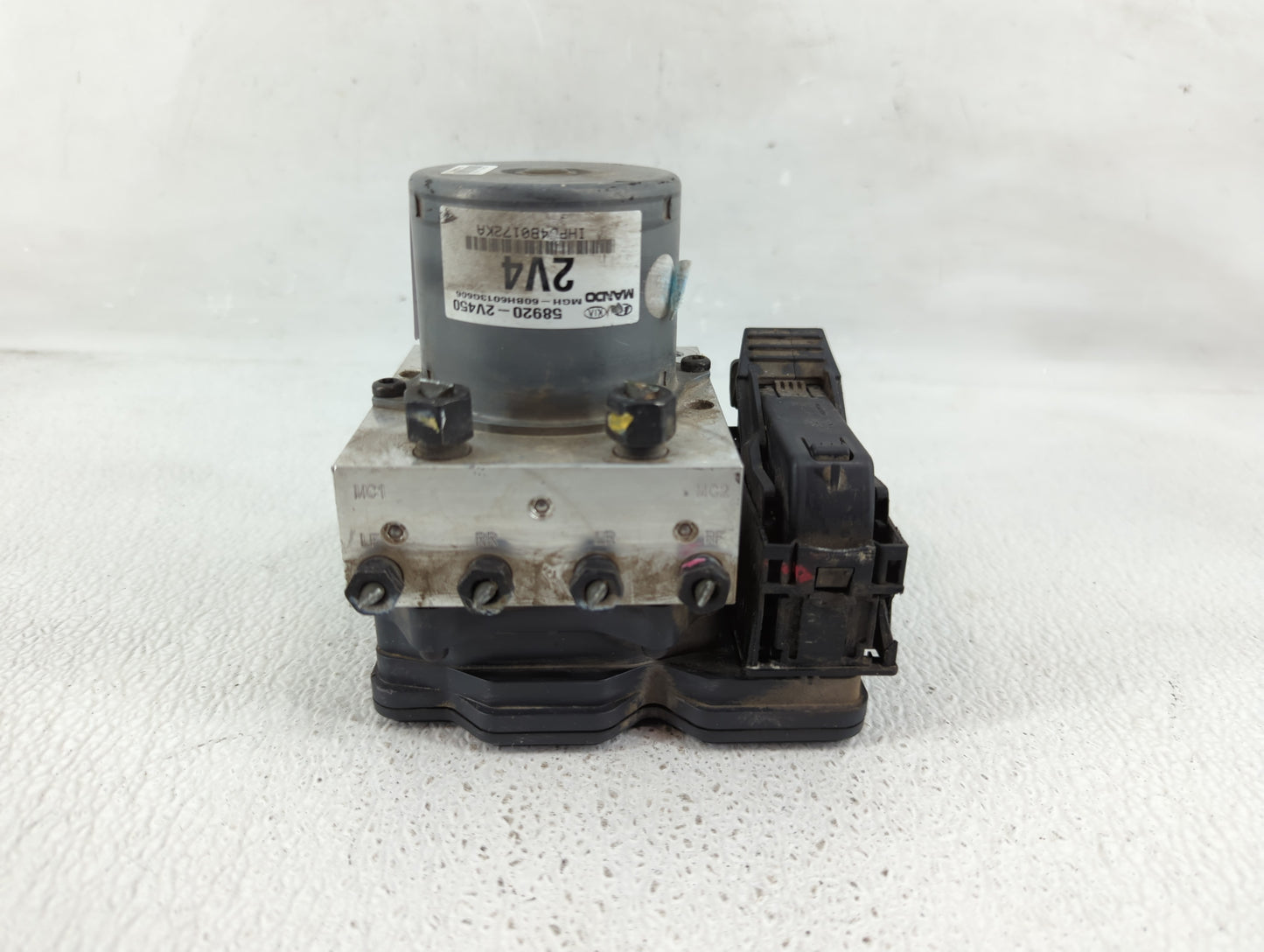 2013 Hyundai Veloster ABS Pump Control Module Replacement P/N:58920-2V450 Fits OEM Used Auto Parts - Oemusedautoparts1.com