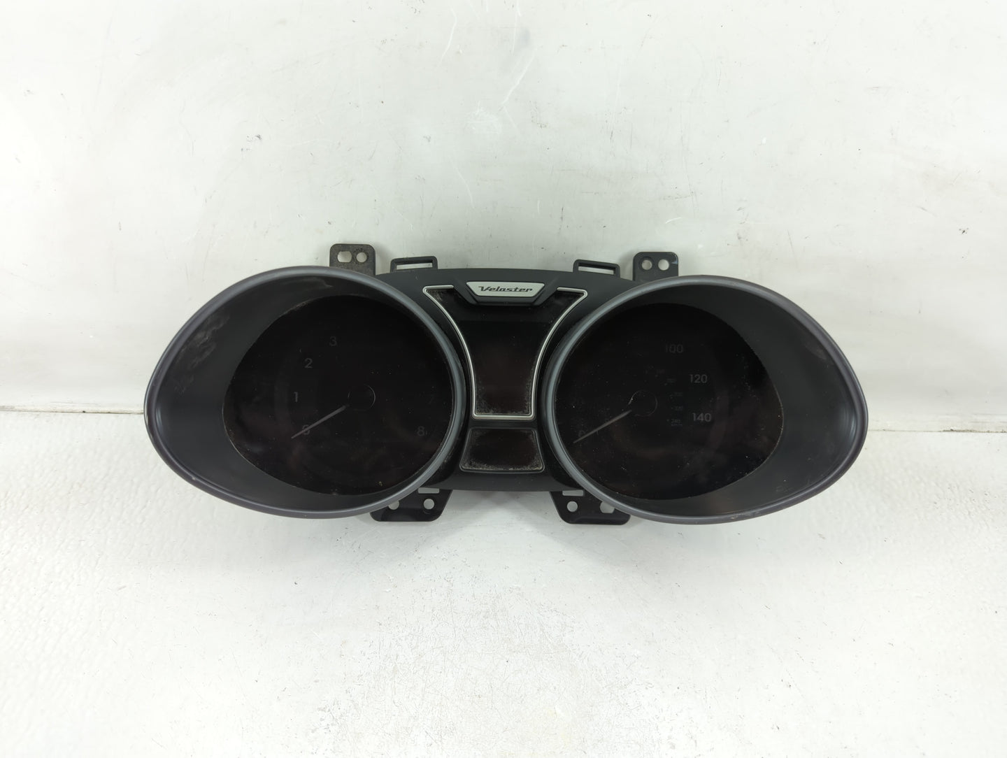 2012-2015 Hyundai Veloster Instrument Cluster Speedometer Gauges P/N:94011-2V331PD5 Fits Fits 2012 2013 2014 2015 OEM Used A