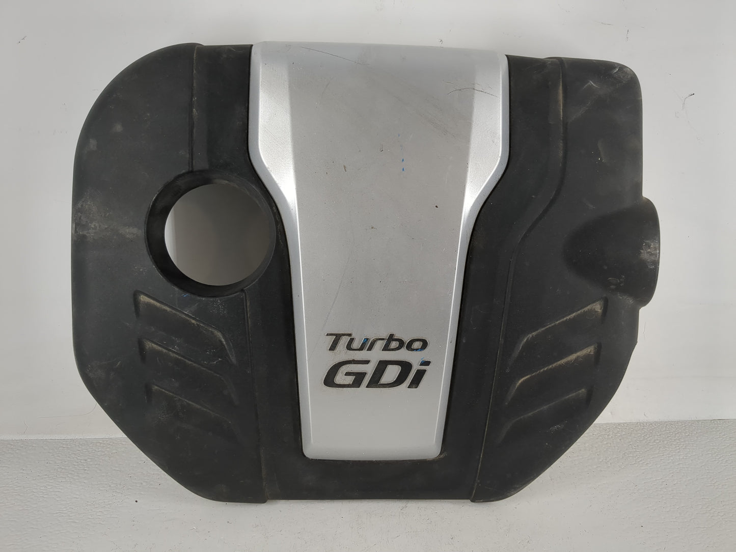 2013 Hyundai Veloster Engine Cover - Oemusedautoparts1.com