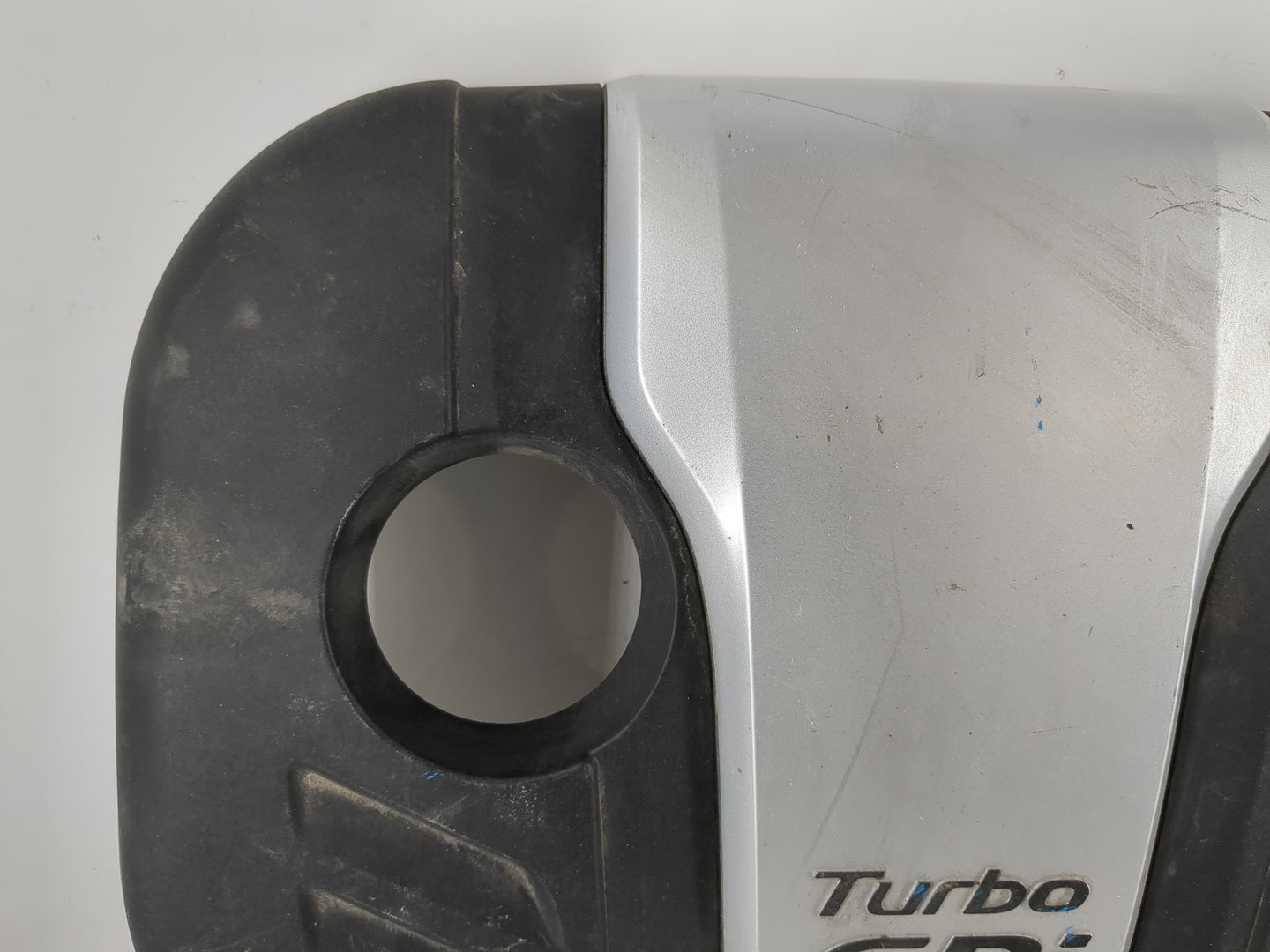 2013 Hyundai Veloster Engine Cover - Oemusedautoparts1.com
