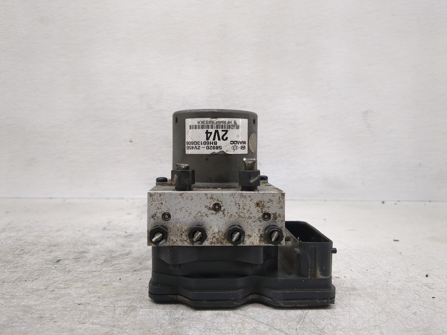 2013 Hyundai Veloster ABS Pump Control Module Replacement P/N:BE6003G604 Fits OEM Used Auto Parts - Oemusedautoparts1.com