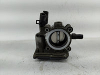 2013-2014 Hyundai Veloster Throttle Body P/N:35100-2B320 Fits Fits 2013 2014 2015 2016 OEM Used Auto Parts - Oemusedautopart