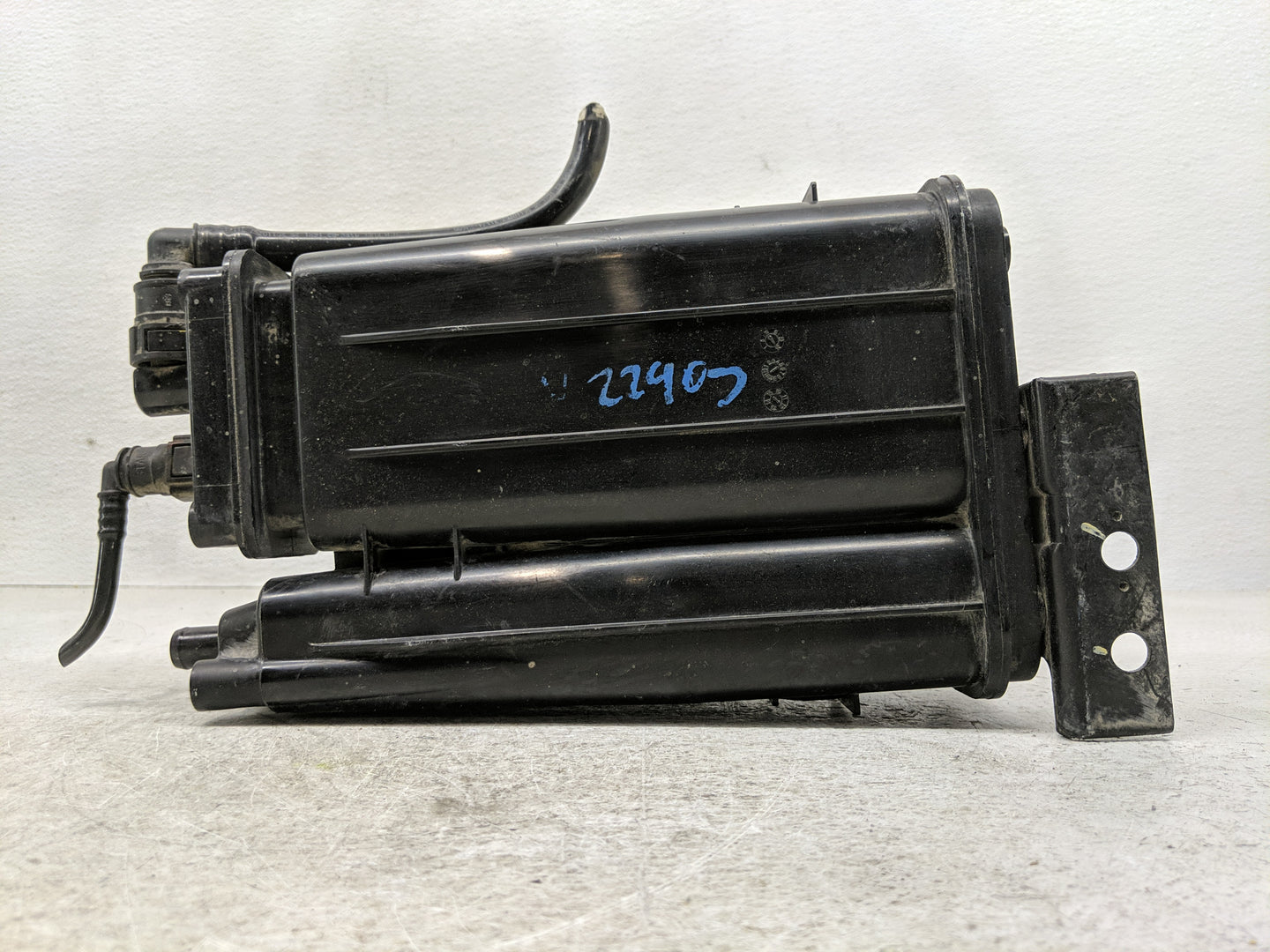 2013 Hyundai Veloster Fuel Vapor Charcoal Canister - Oemusedautoparts1.com