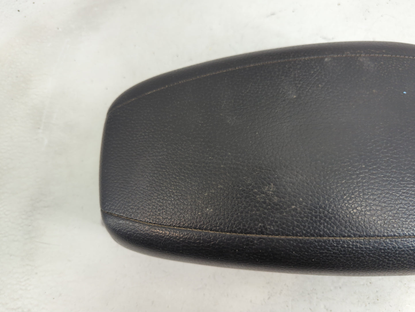 2013 Hyundai Veloster Center Console Armrest Cover Lid Fits OEM Used Auto Parts - Oemusedautoparts1.com