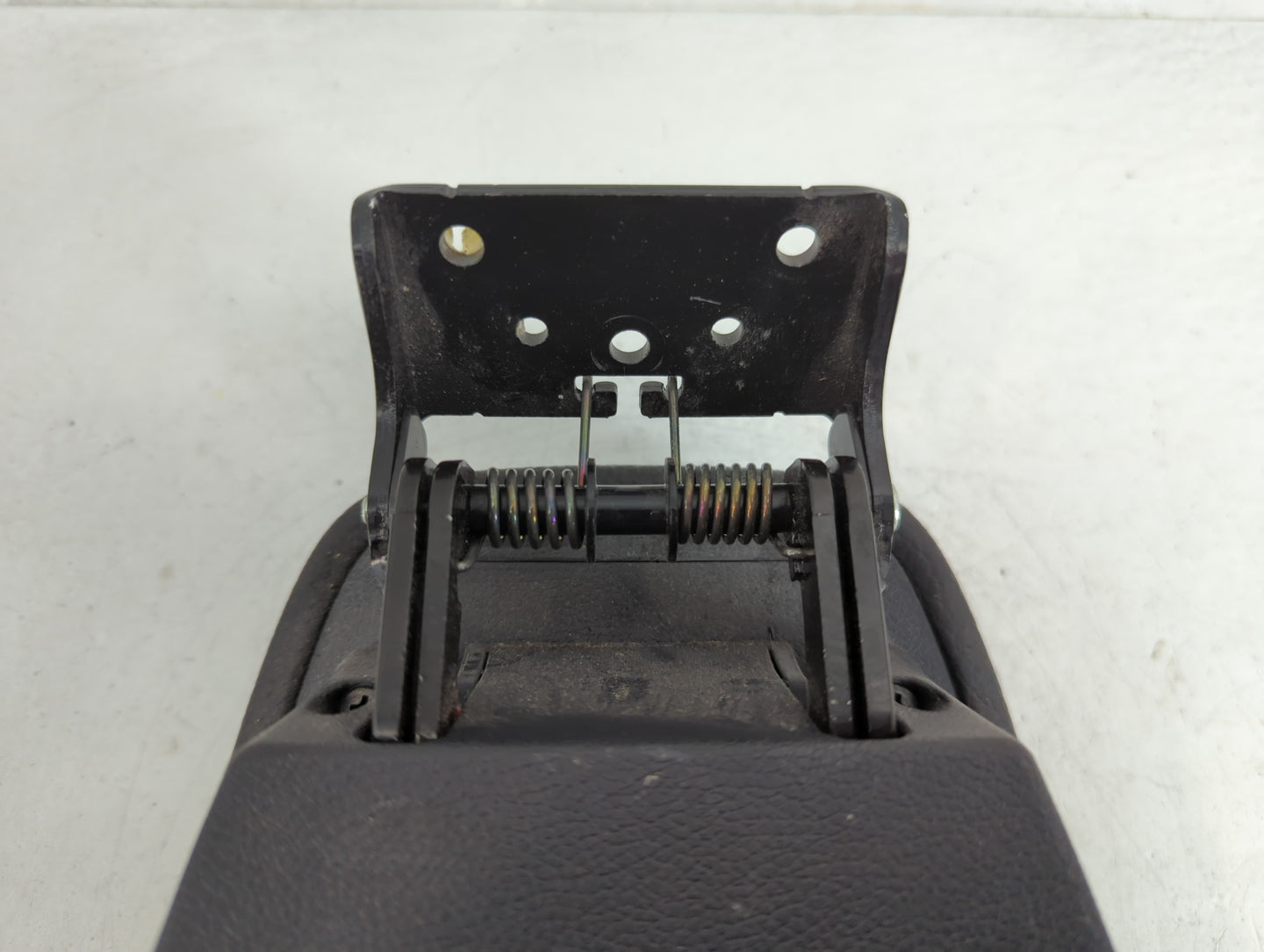 2013 Hyundai Veloster Center Console Armrest Cover Lid Fits OEM Used Auto Parts - Oemusedautoparts1.com