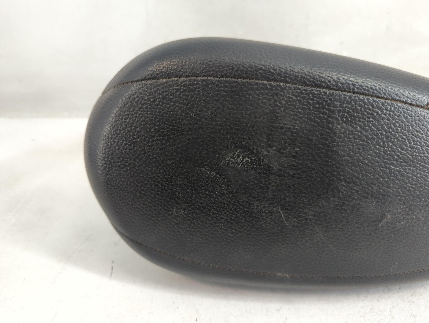 2013 Hyundai Veloster Center Console Armrest Cover Lid Fits OEM Used Auto Parts - Oemusedautoparts1.com