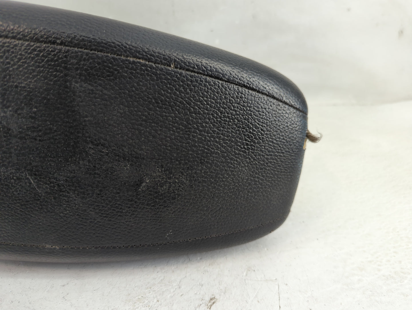 2013 Hyundai Veloster Center Console Armrest Cover Lid Fits OEM Used Auto Parts - Oemusedautoparts1.com