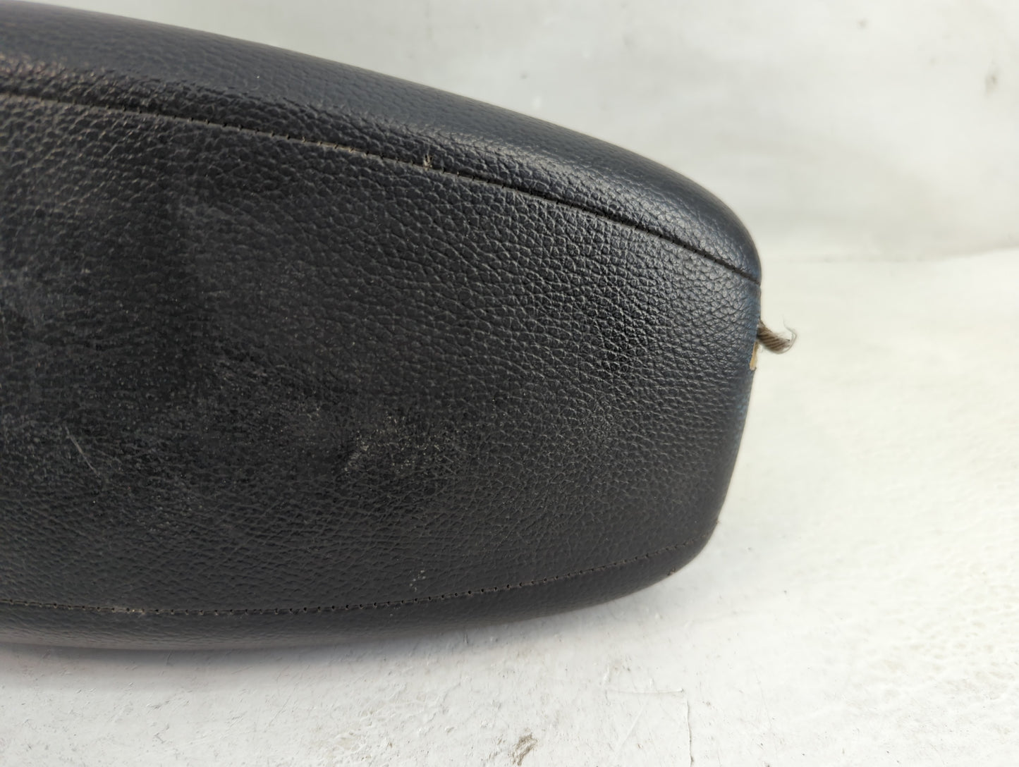 2013 Hyundai Veloster Center Console Armrest Cover Lid Fits OEM Used Auto Parts - Oemusedautoparts1.com