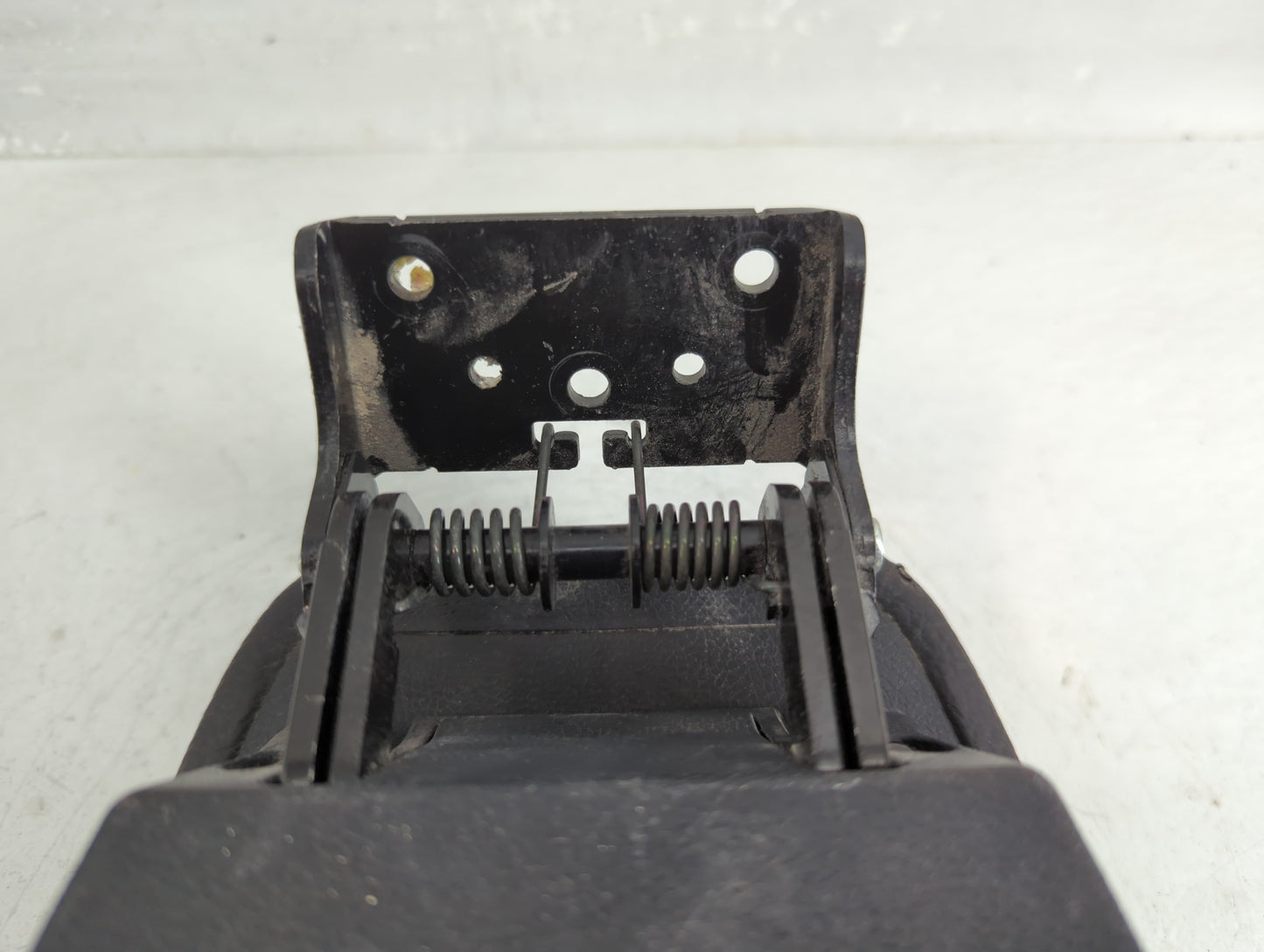 2013 Hyundai Veloster Center Console Armrest Cover Lid Fits OEM Used Auto Parts - Oemusedautoparts1.com