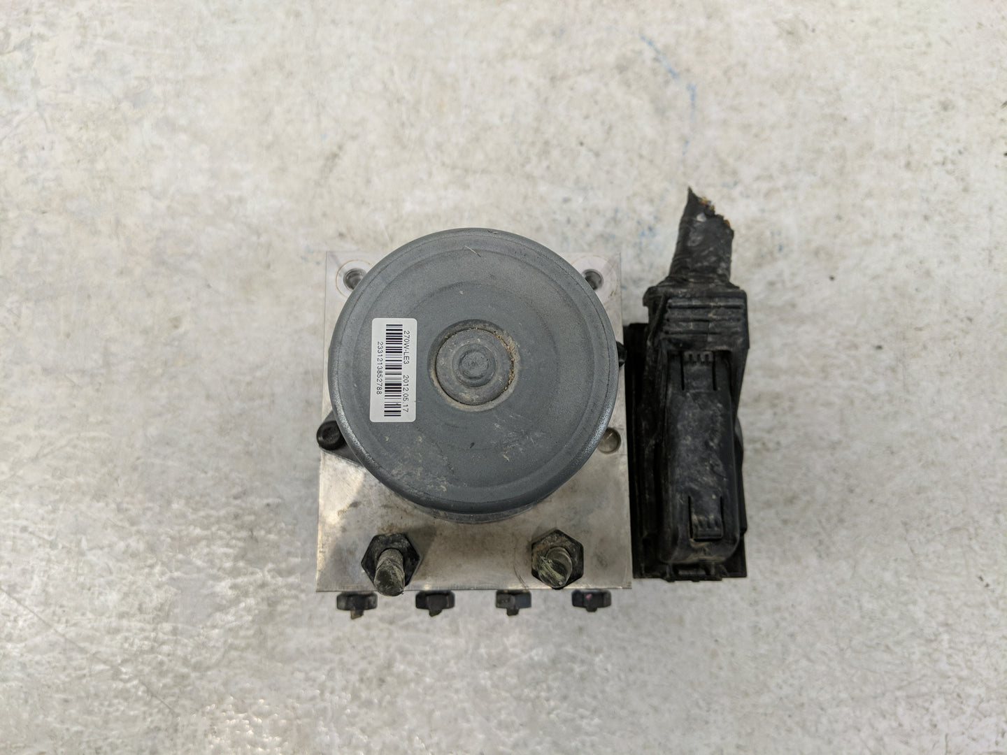 2013 Hyundai Veloster ABS Pump Control Module Replacement P/N:58920-2V450 Fits OEM Used Auto Parts - Oemusedautoparts1.com