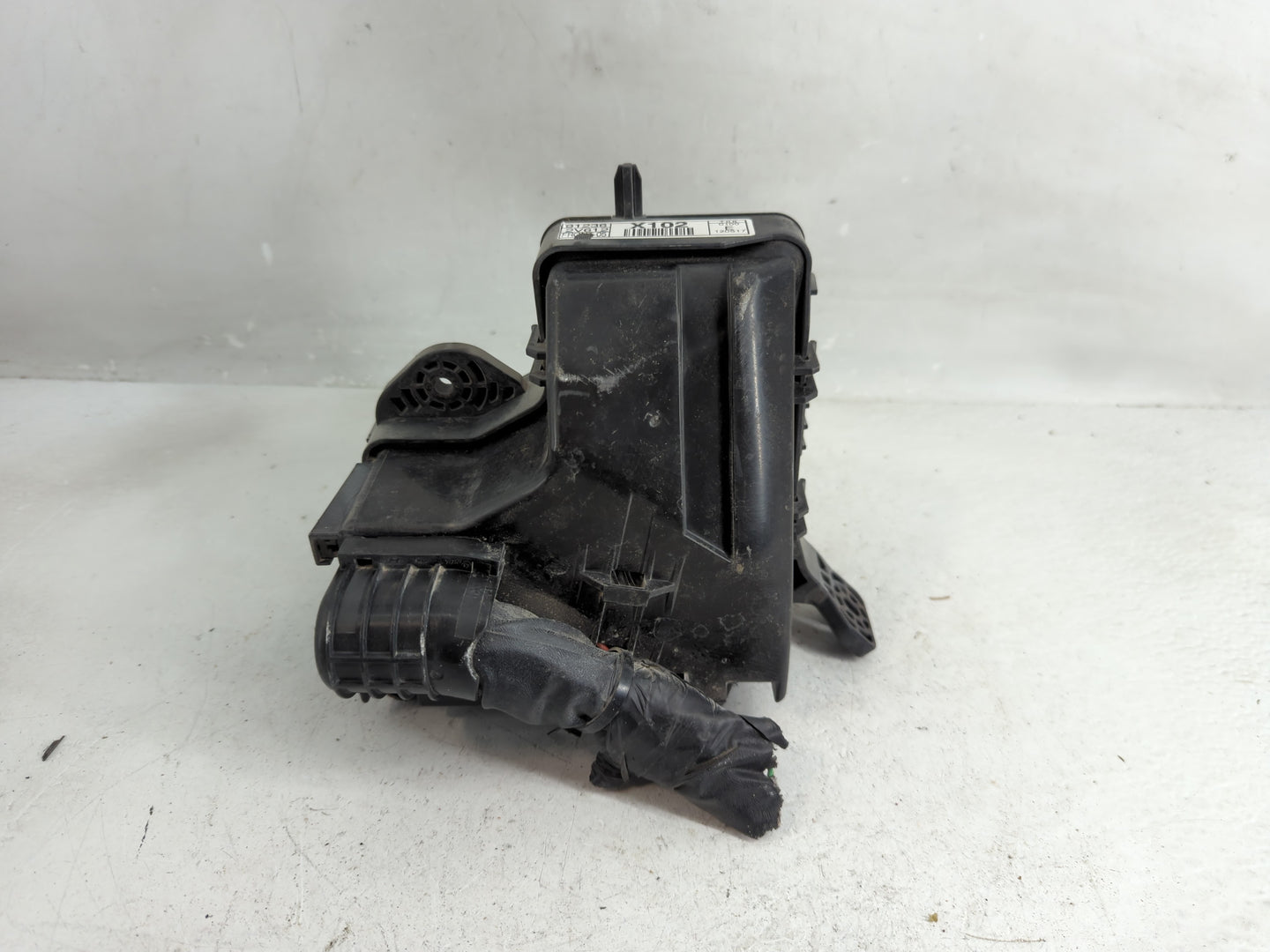 2012-2014 Hyundai Veloster Fusebox Fuse Box Panel Relay Module P/N:91236 2V612 Fits Fits 2012 2013 2014 OEM Used Auto Parts 