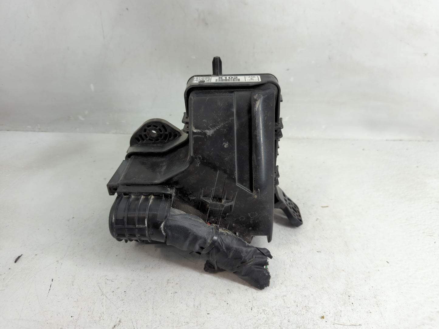 2012-2014 Hyundai Veloster Fusebox Fuse Box Panel Relay Module P/N:91236 2V612 Fits Fits 2012 2013 2014 OEM Used Auto Parts 