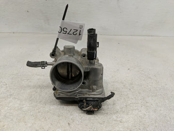 2012-2017 Hyundai Veloster Throttle Body P/N:35100-2B300 Fits Fits 2012 2013 2014 2015 2016 2017 2018 2019 OEM Used Auto Par
