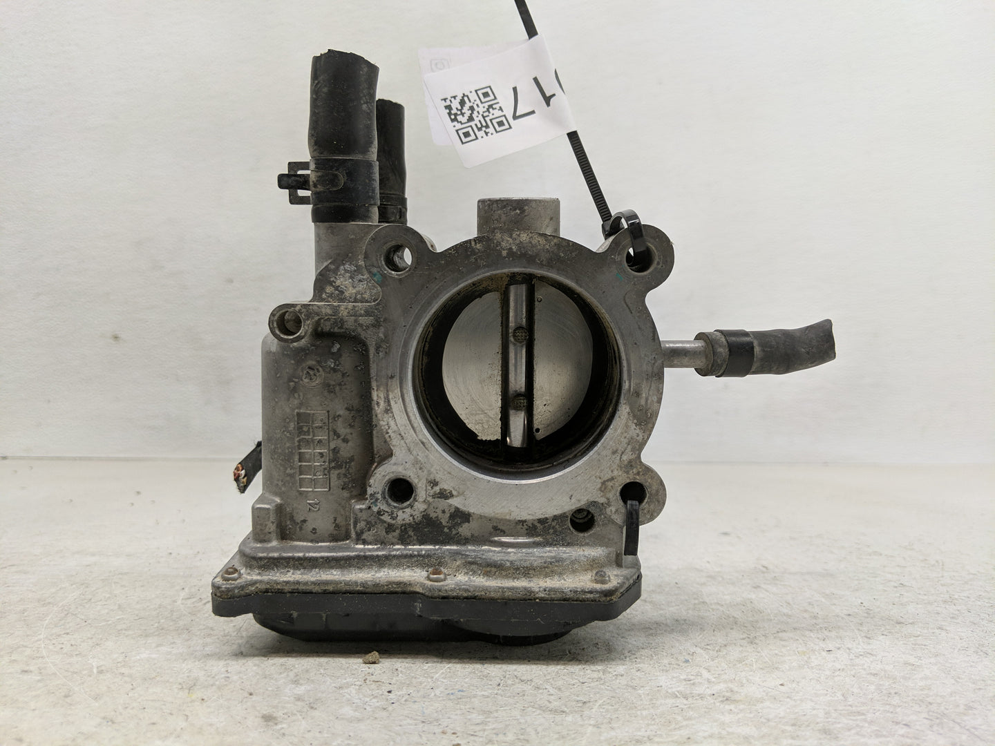 2012-2017 Hyundai Veloster Throttle Body P/N:35100-2B300 Fits Fits 2012 2013 2014 2015 2016 2017 2018 2019 OEM Used Auto Par