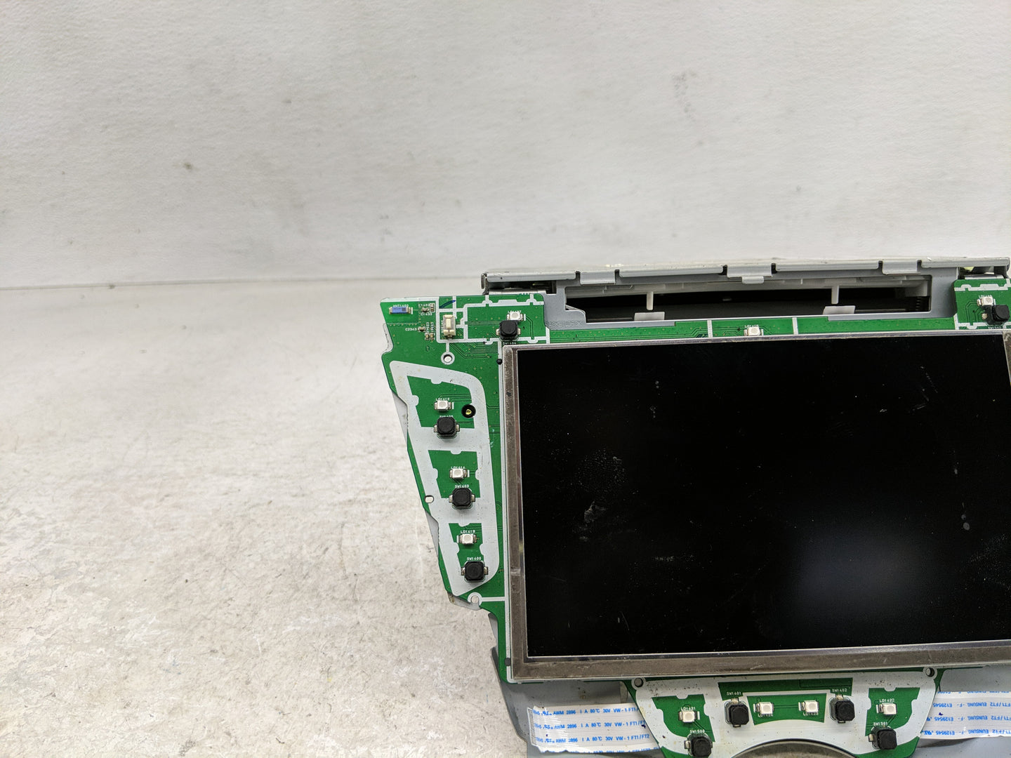 2012-2015 Hyundai Veloster Radio AM FM Cd Player Receiver Replacement P/N:96560-2V700 Fits Fits 2012 2013 2014 2015 OEM Used