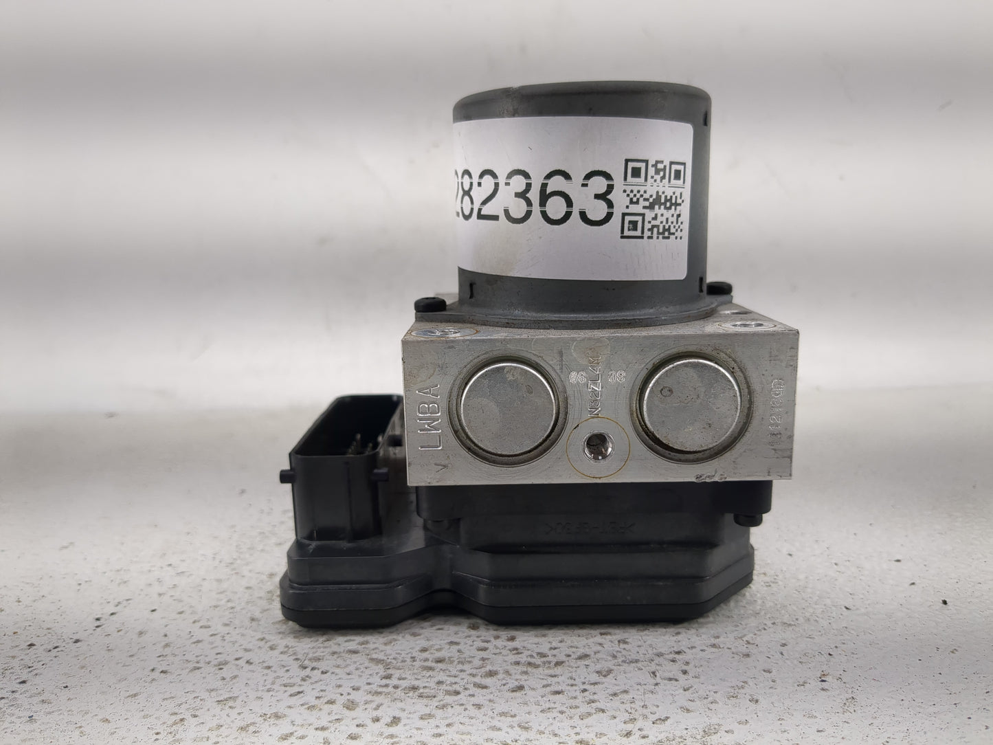 2013 Hyundai Veloster ABS Pump Control Module Replacement P/N:58920-2V450 Fits OEM Used Auto Parts - Oemusedautoparts1.com