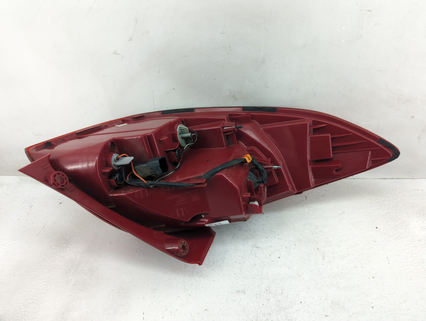 2013-2017 Hyundai Veloster Tail Light Assembly Passenger Right OEM P/N:92402-2V120 Fits Fits 2013 2014 2015 2016 2017 OEM Us