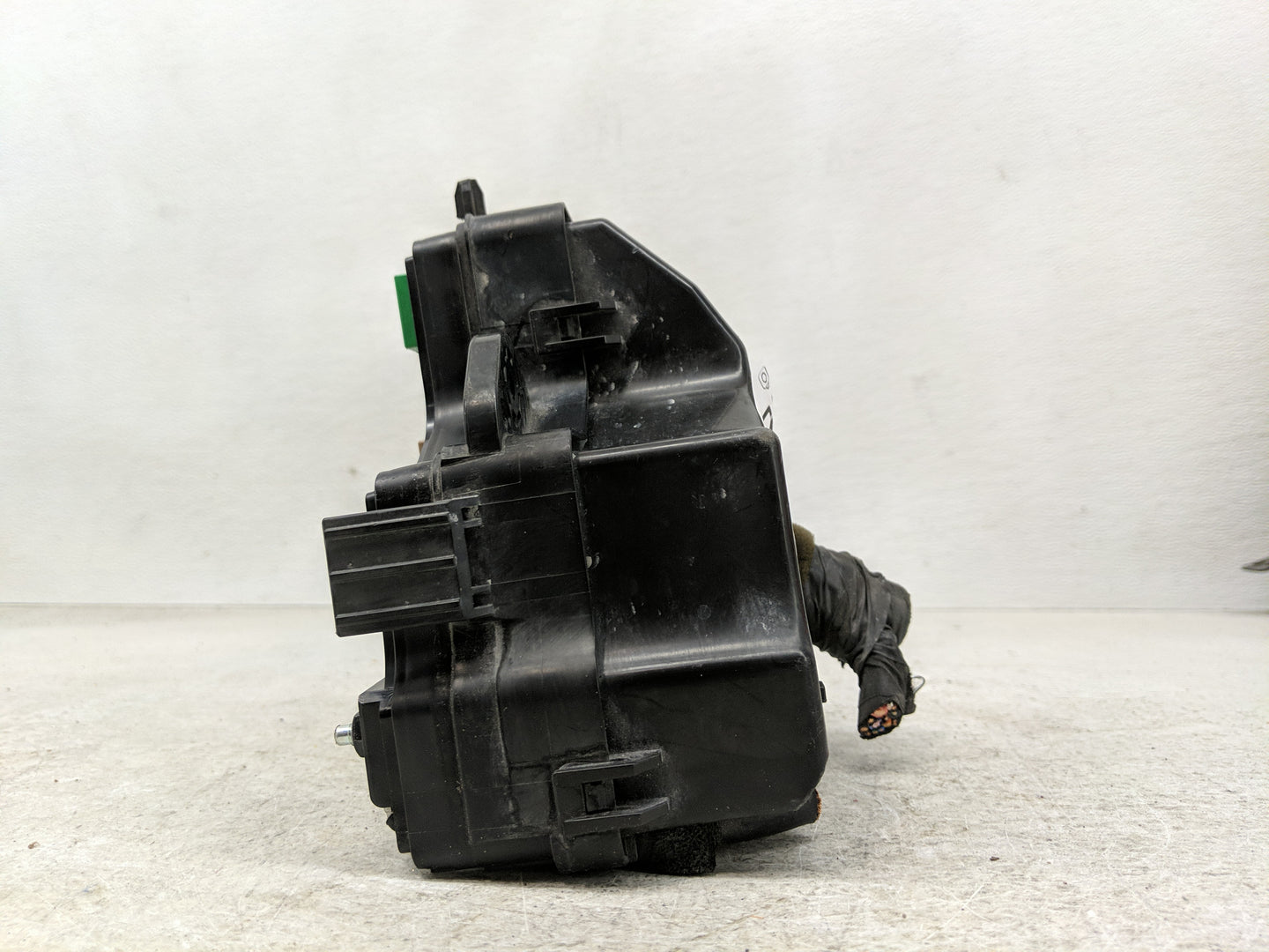 2012-2014 Hyundai Veloster Fusebox Fuse Box Panel Relay Module P/N:91941-2V222 Fits Fits 2012 2013 2014 OEM Used Auto Parts 