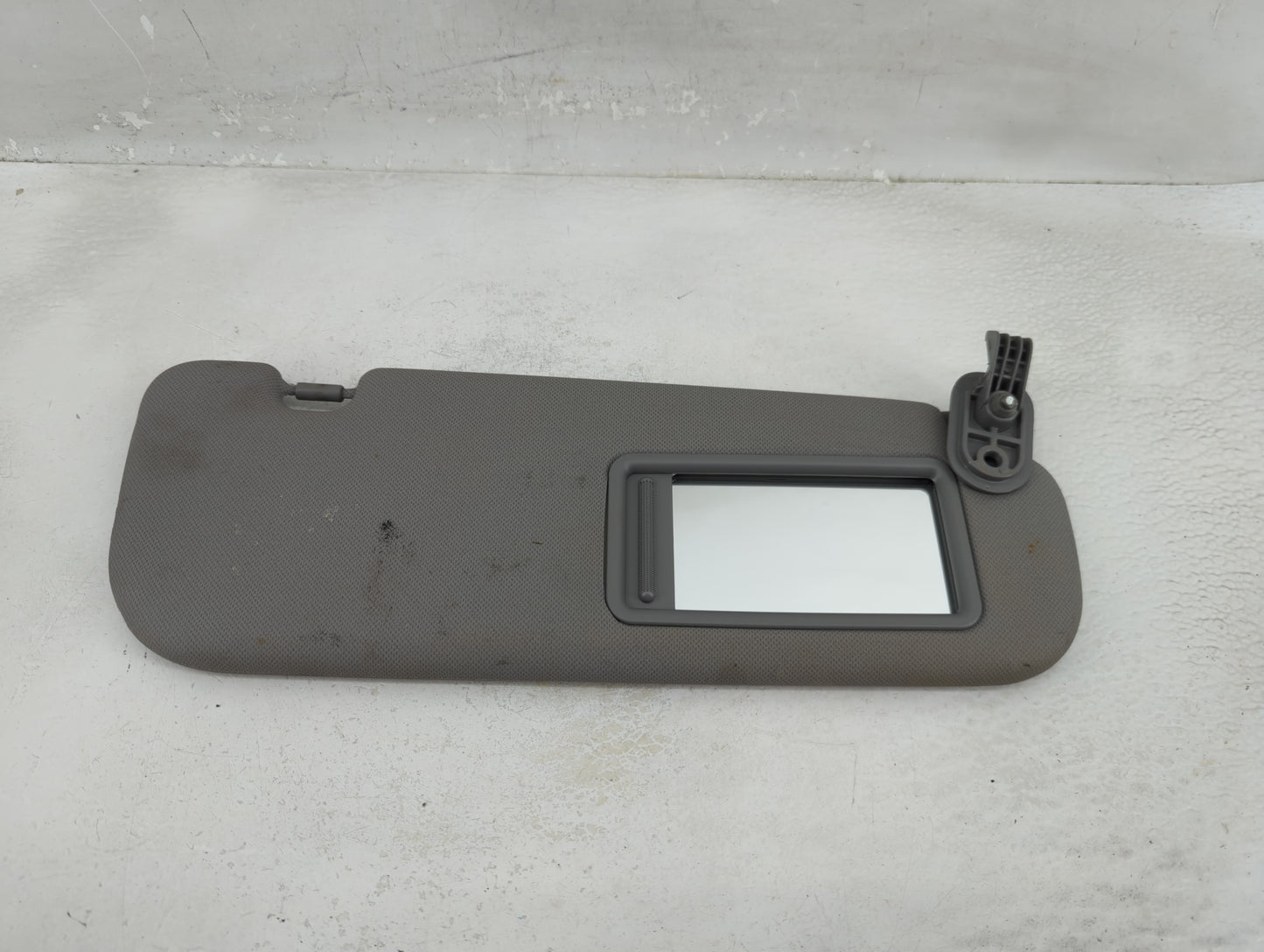 2012-2015 Hyundai Veloster Sun Visor Shade Replacement Passenger Right Mirror Fits Fits 2012 2013 2014 2015 OEM Used Auto Pa