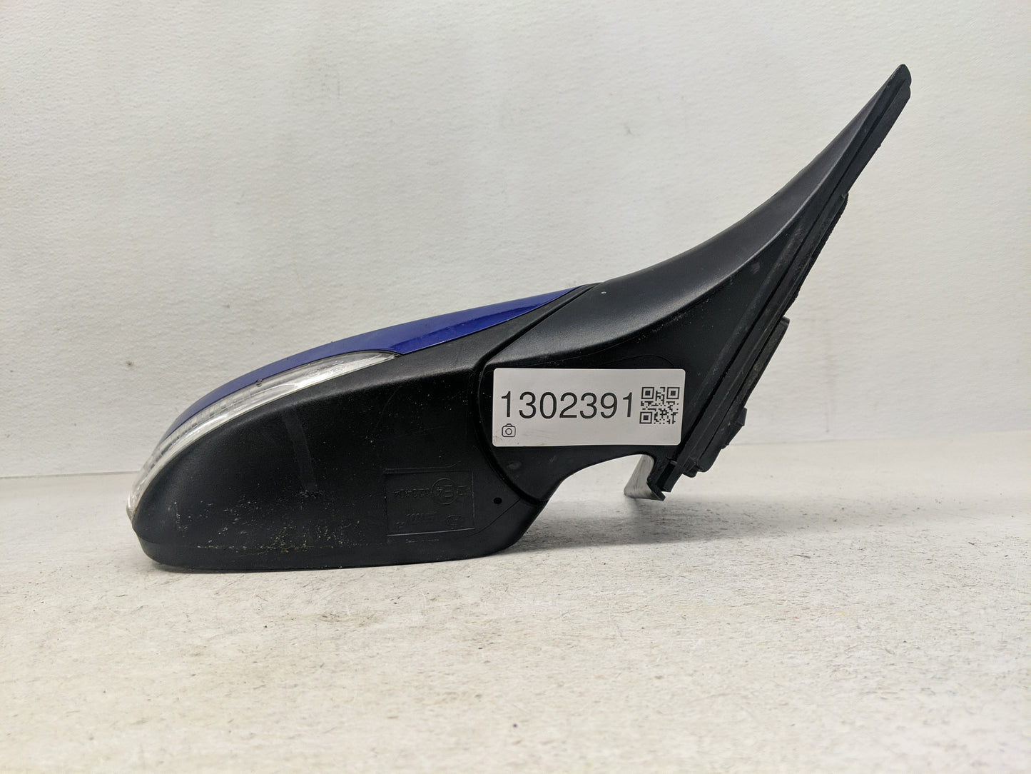 2012-2014 Hyundai Veloster Passenger Side View Mirror - Right Door Mirror OEM Used - Oemusedautoparts1.com