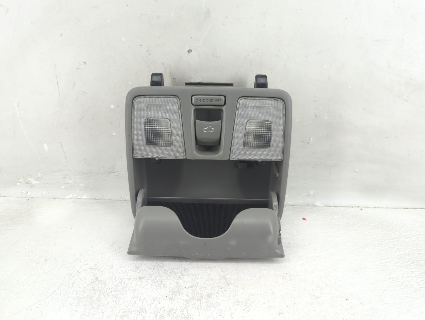 2013 Hyundai Veloster Overhead Roof Console - Oemusedautoparts1.com