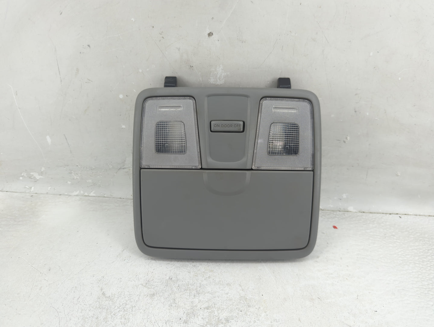 2013 Hyundai Veloster Overhead Roof Console - Oemusedautoparts1.com