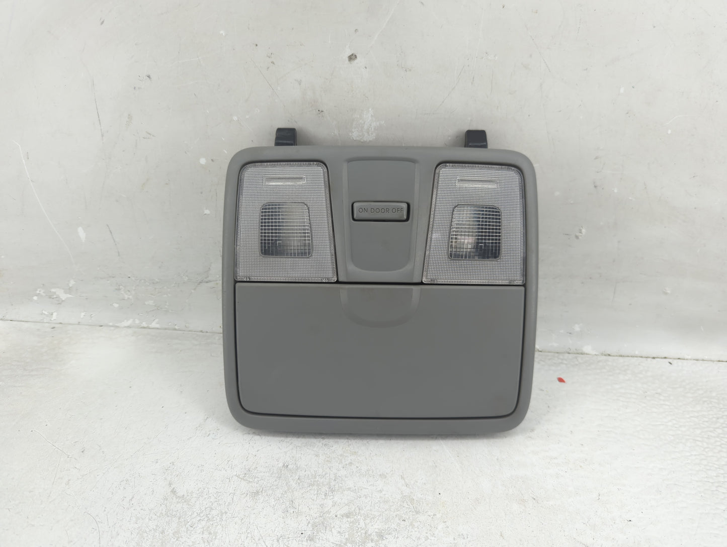 2013 Hyundai Veloster Overhead Roof Console - Oemusedautoparts1.com