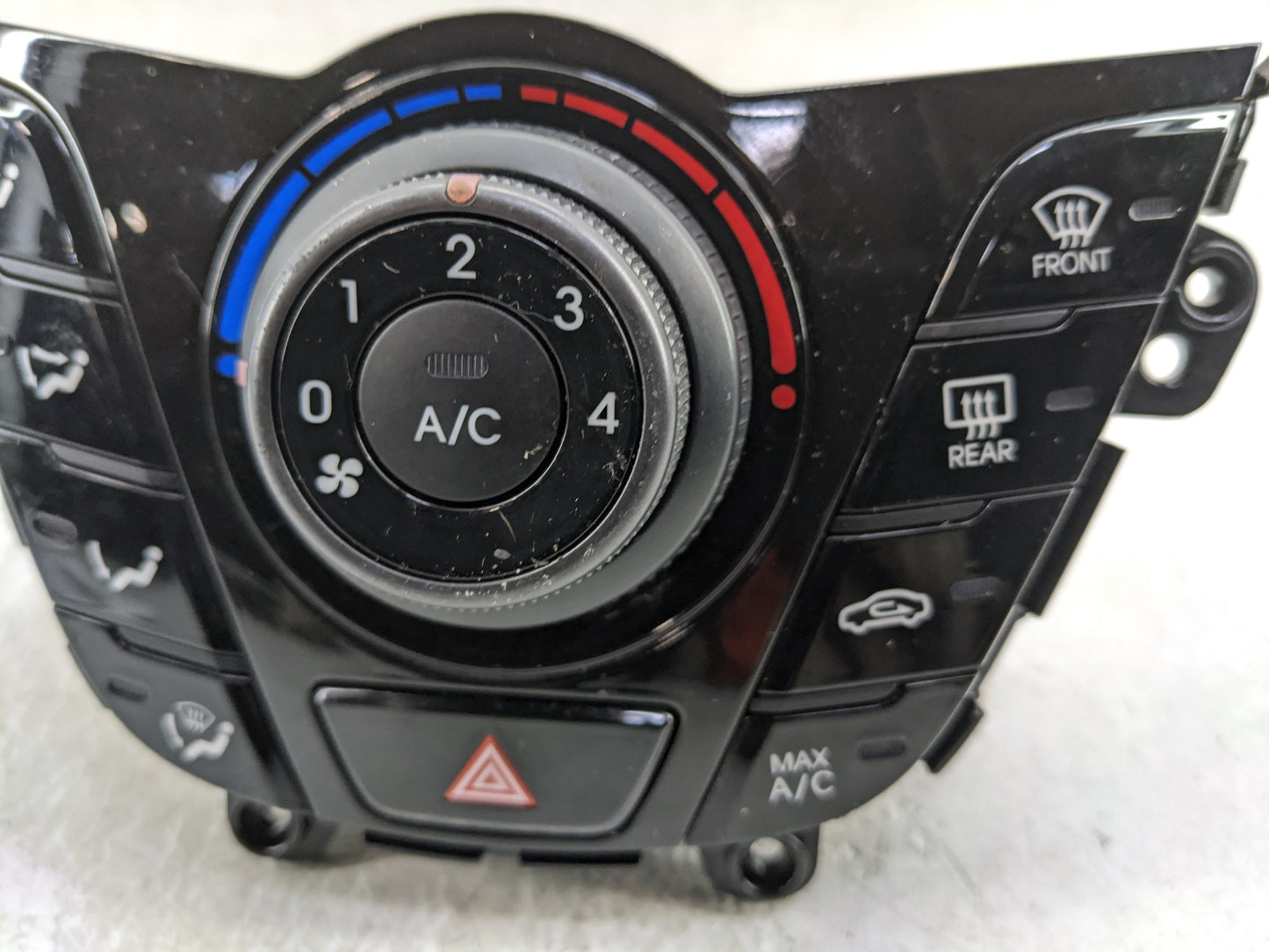 2012-2017 Hyundai Veloster Climate Control Module Temperature AC/Heater Replacement P/N:C20034-8421 97250-2V011 Fits OEM Use
