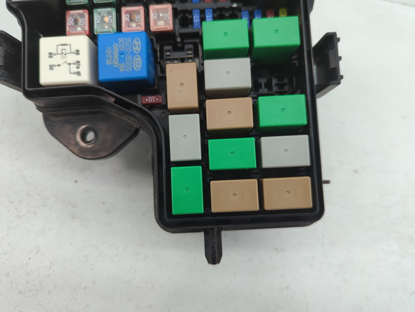 2012-2014 Hyundai Veloster Fusebox Fuse Box Panel Relay Module P/N:91941-2V221 Fits Fits 2012 2013 2014 OEM Used Auto Parts 