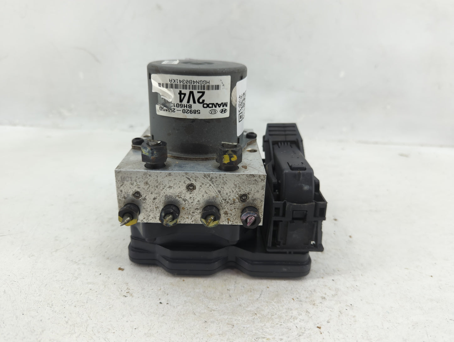2013 Hyundai Veloster ABS Pump Control Module Replacement P/N:BE6003G604 Fits OEM Used Auto Parts - Oemusedautoparts1.com